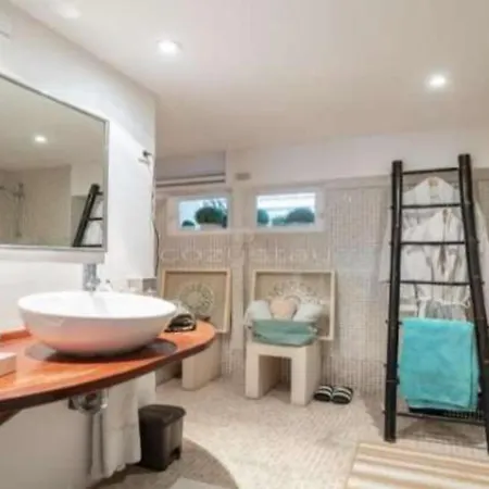 Lejlighed Centre Galia 210 M2 *