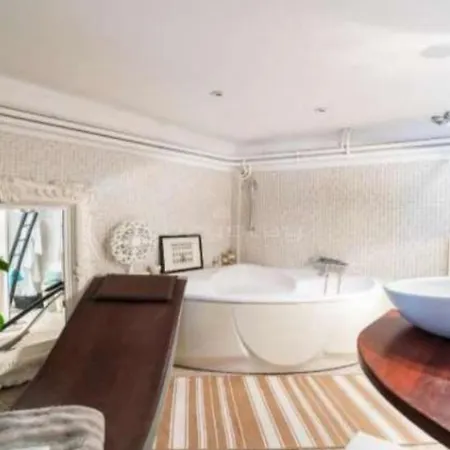 Centre Galia 210 M2 Cannes